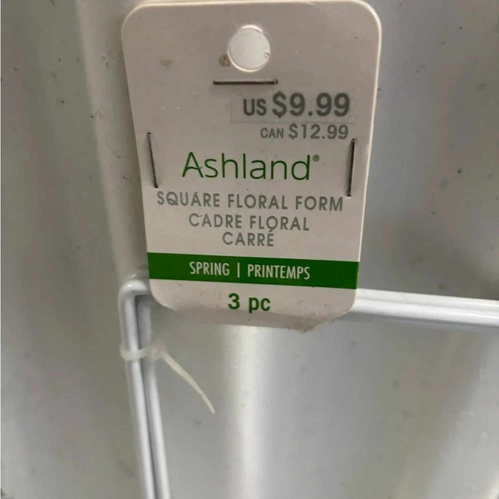 Ashland White Wire Floral Frame 3 pc Set